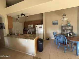 Photo #2: 6930151 Listing 