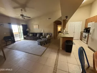 Photo #5: 6930151 Listing 