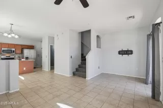 Photo #4: 6930189 Listing 