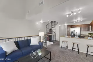 Photo #4: 6930423 Listing 