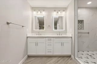 Photo #5: 6930883 Listing 