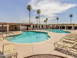 Photo #2: 6931032 Listing 