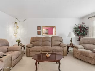 Photo #3: 6931032 Listing 