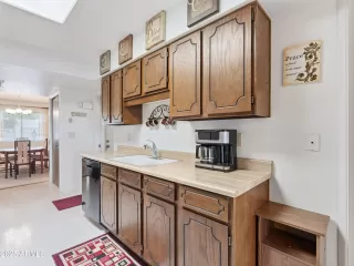 Photo #5: 6931032 Listing 