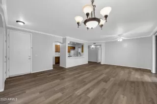 Photo #4: 6931107 Listing 