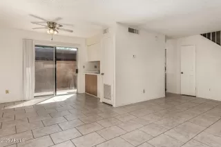 Photo #3: 6931117 Listing 