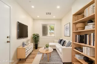 Photo #4: 6931149 Listing 