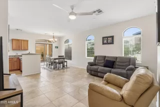 Photo #3: 6931211 Listing