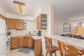 Photo #6: 6931467 Listing