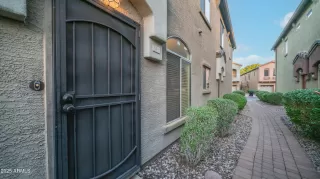 Photo #2: 6931836 Listing