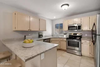 Photo #3: 6931948 Listing 