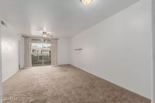 Photo #3: 6932005 Listing