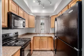 Photo #6: 6932005 Listing