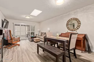 Photo #5: 6932252 Listing 