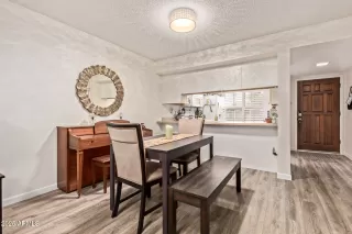 Photo #6: 6932252 Listing 