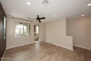 Photo #2: 6932326 Listing 