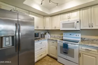 Photo #4: 6932505 Listing