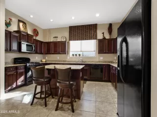 Photo #6: 6932558 Listing 