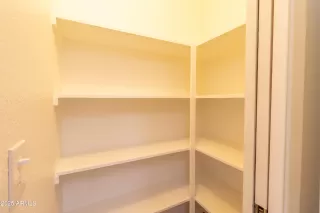 Photo #6: 6932589 Listing