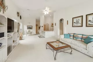 Photo #2: 6932812 Listing