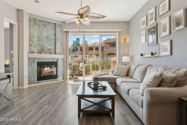 MLS: 6932884 Condo For Sale