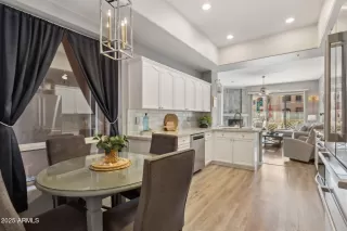 Photo #1: 6932884 Listing