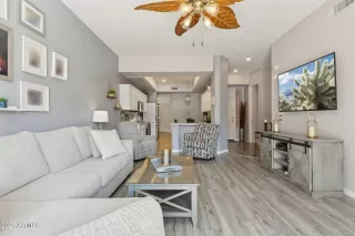 Photo #2: 6932884 Listing