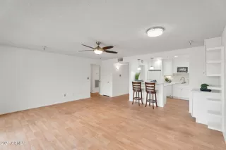 Photo #6: 6933003 Listing 