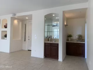 Photo #2: 6933275 Listing 