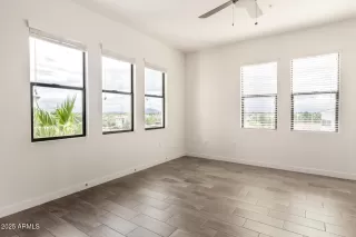 Photo #4: 6933364 Listing 