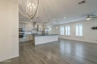 Photo #1: 6933368 Listing 