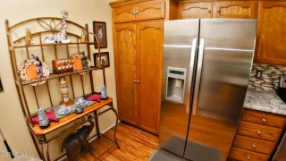 Photo #2: 6933551 Listing 