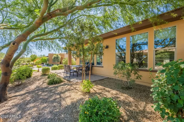 MLS: 6933708 Condo For Sale