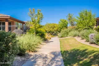 Photo #2: 6933708 Listing