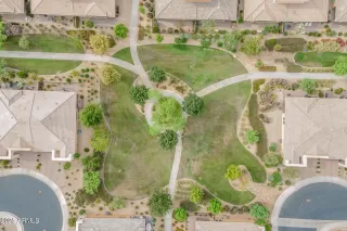 Photo #5: 6933708 Listing