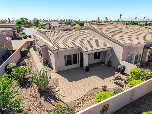 MLS: 6933788 Condo For Sale