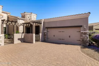 Photo #1: 6933788 Listing 