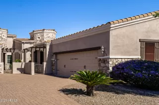 Photo #3: 6933788 Listing 