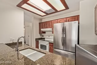 Photo #6: 6933936 Listing