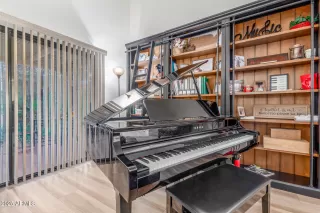 Photo #4: 6934050 Listing 