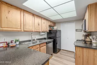 Photo #6: 6934050 Listing 