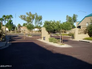 Photo #1: 6934216 Listing 