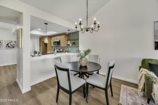 Photo #6: 6934371 Listing 