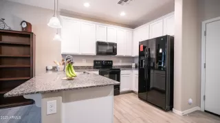 Photo #2: 6934515 Listing