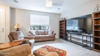 Photo #6: 6934515 Listing