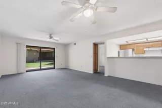 Photo #3: 6934887 Listing