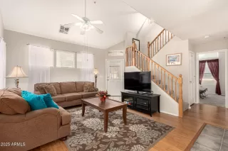 Photo #3: 6934913 Listing 