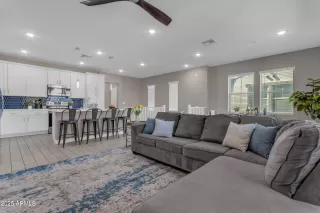 Click for more information on MLS # 6934939 : 155 N LAKEVIEW BOULEVARD#204 More Details about MLS # 6934939 : 155 N LAKEVIEW BOULEVARD#204