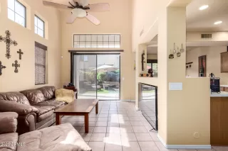 Photo #3: 6934972 Listing 