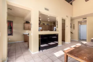 Photo #5: 6934972 Listing 